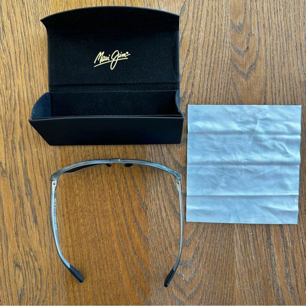 Maui Jim Onshore Polarized Rectangular Sunglasses 798-03S Blue Hawaii - Picture 2 of 9